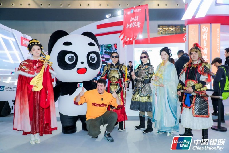 上海历年马拉松_上海马拉松比赛冠军_上海马拉松纪录