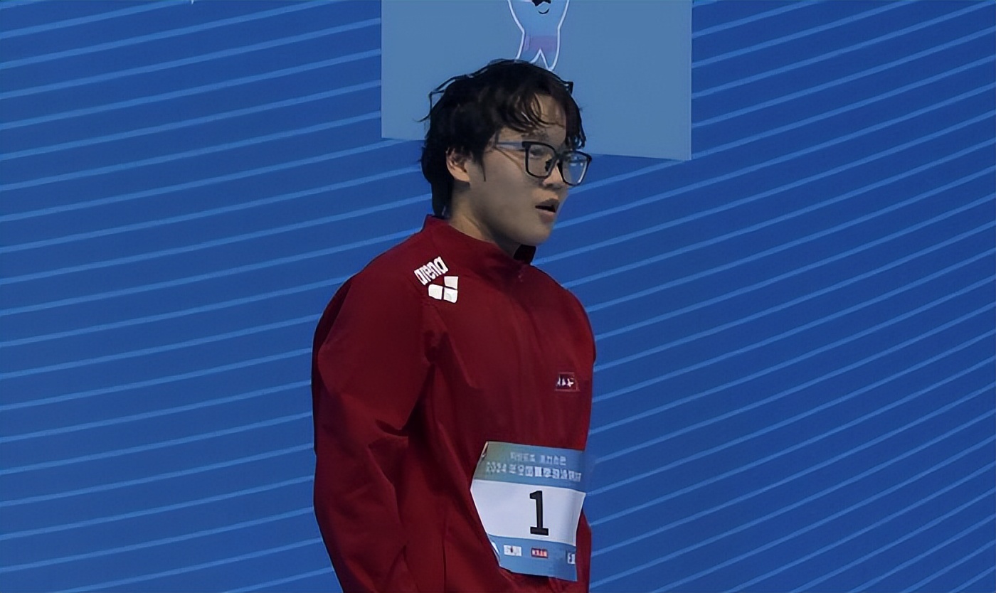 1米七游泳冠军_游泳4×200米回放_女子4×100米游泳决赛