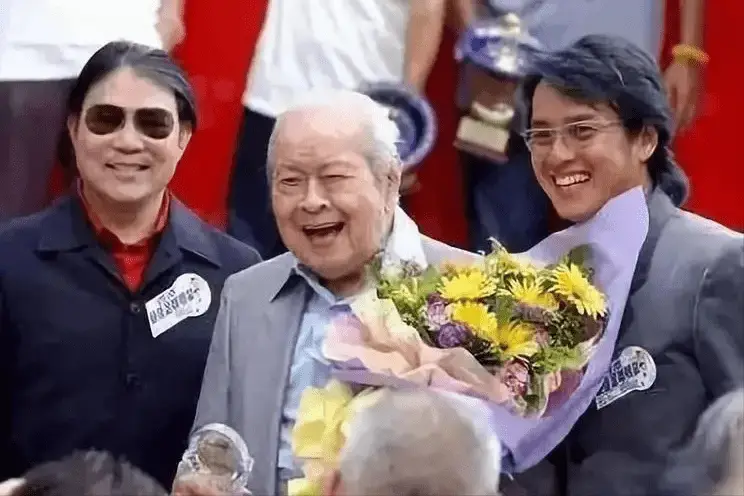 足球乌龙球历史大全_历史足球最大乌龙球_足球乌龙球算谁进的