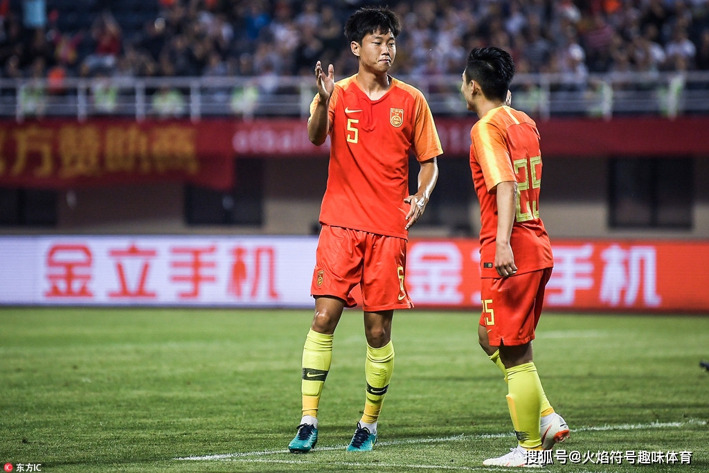 足球史上乌龙球_足球乌龙球算谁进的_历史足球最大乌龙球