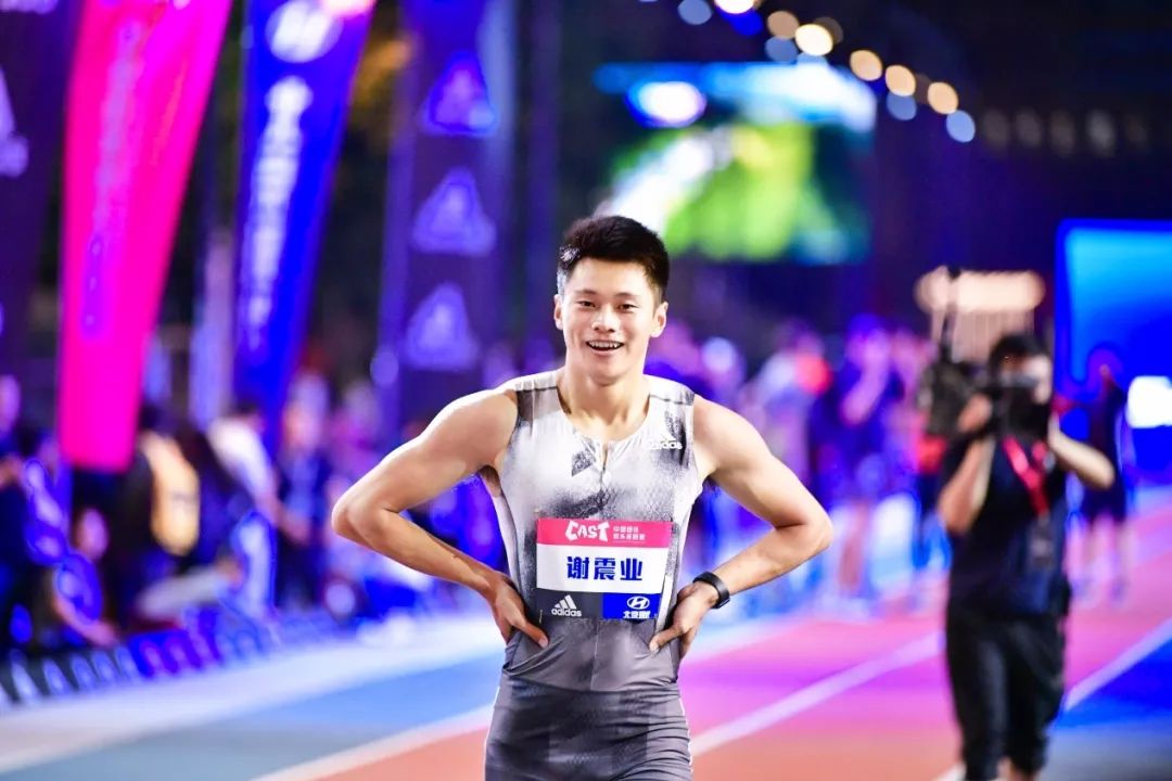 博尔特能跳多高_博尔特跳高历史_博尔特立定跳远成绩