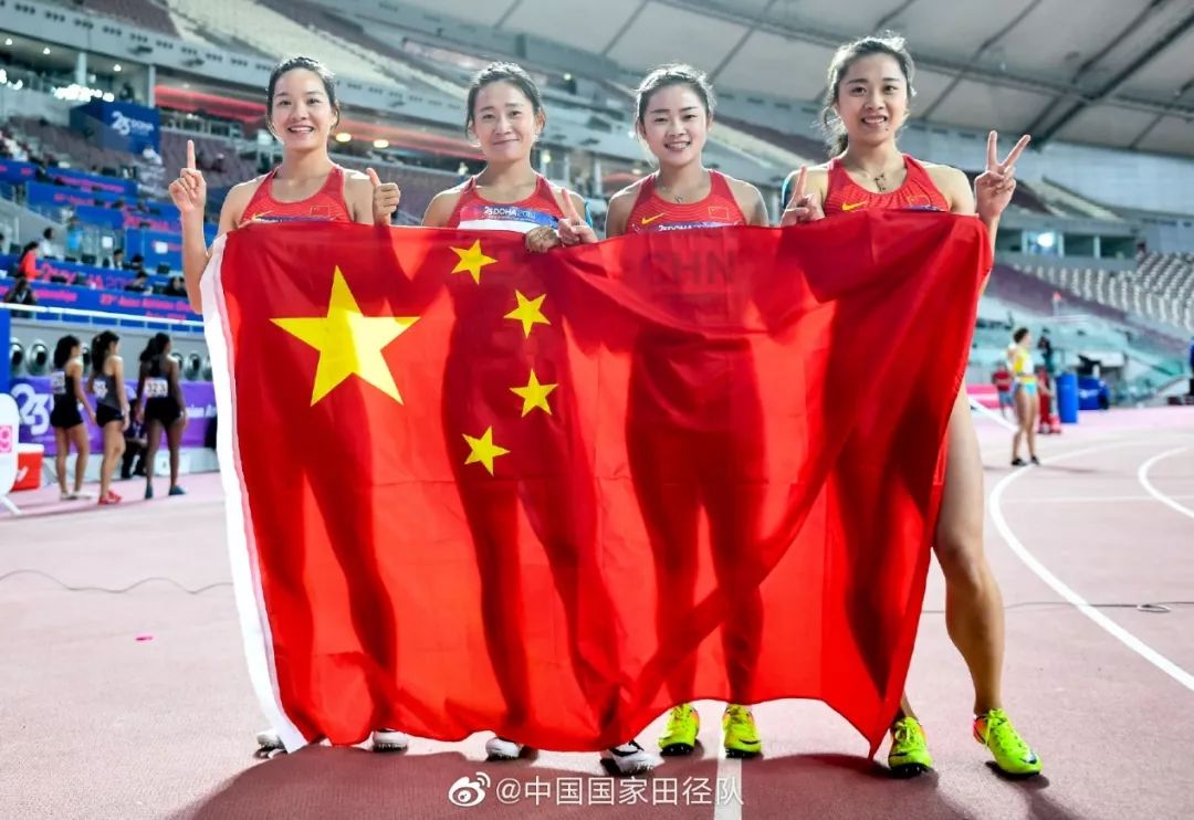 博尔特能跳多高_博尔特立定跳远成绩_博尔特跳高历史
