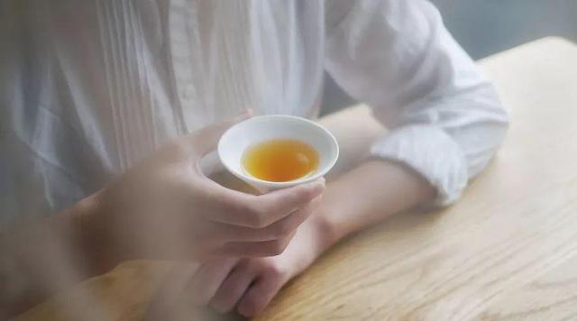 茶叶身体健康_茶叶对身体健康_茶叶对人体健康有哪些保健功效