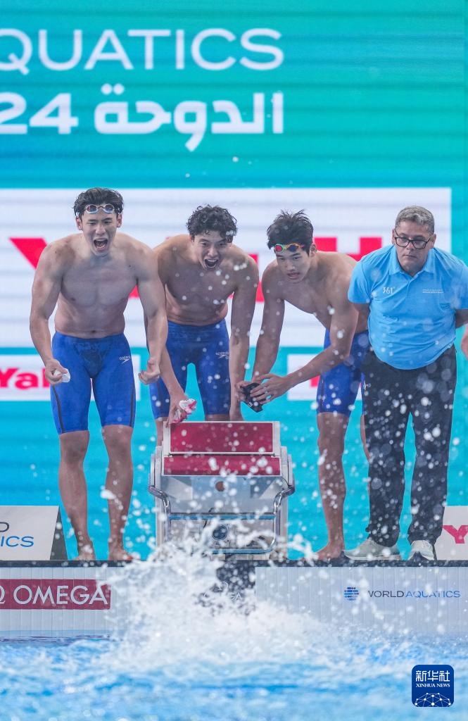 男子游泳接力4x100自由泳世界冠军_游泳接力夺冠_男子游泳接力赛冠军