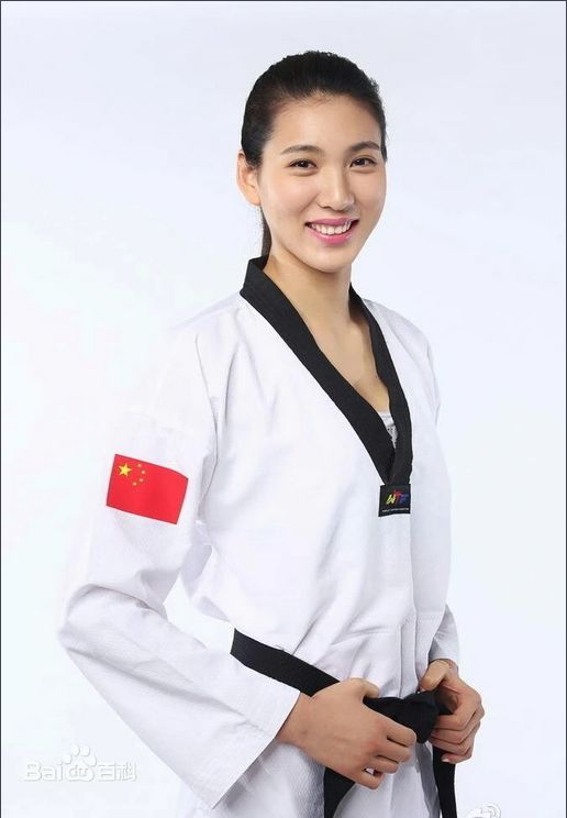 举重冠军石智勇的故事_举重冠军石智勇属什么生肖_男子举重石智勇是否获得冠军