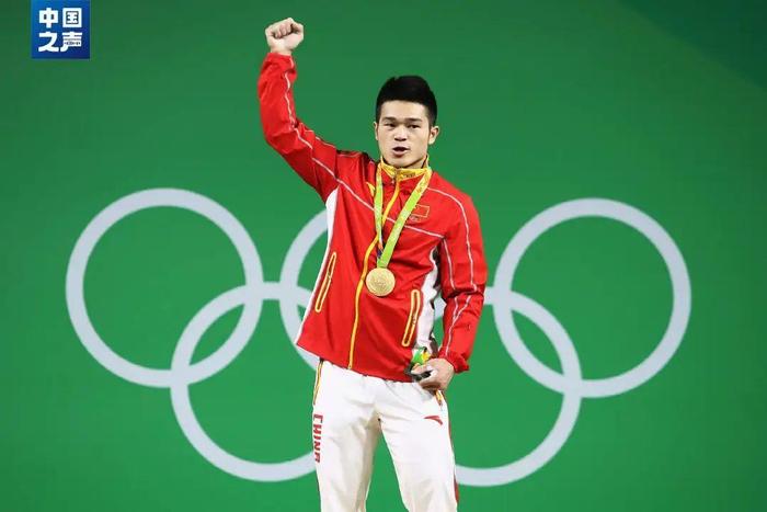举重石智勇比赛视频完整版_举重冠军石智勇属什么生肖_男子举重石智勇是否获得冠军