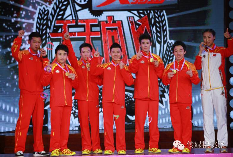 举重队总教练张国政_中国举重冠军张国政_举重冠军张国政代言
